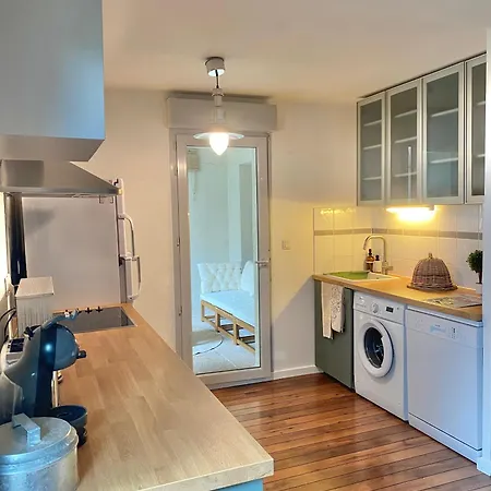 La Passerelle Apartment *