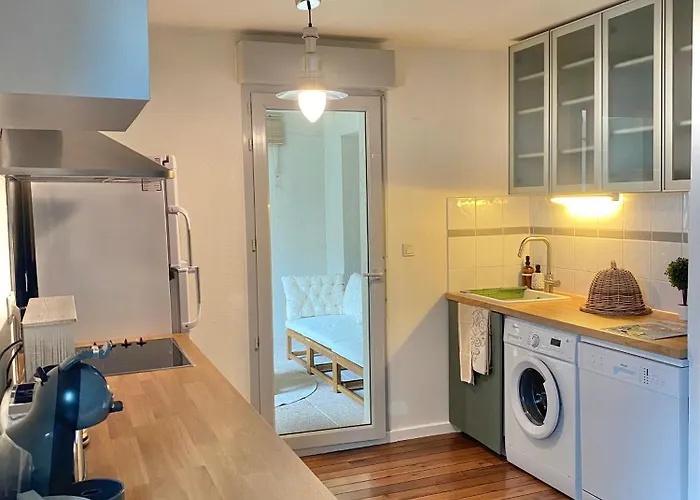 La Passerelle Apartment *